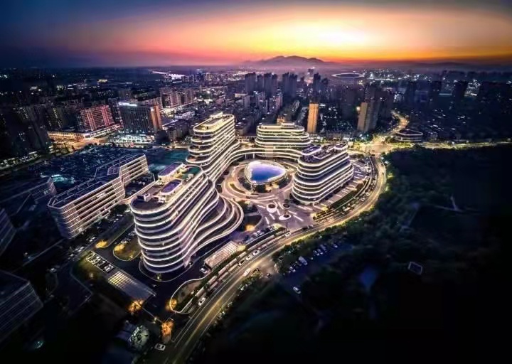 衢时代未来大厦完工，衢州再添一座地标建筑